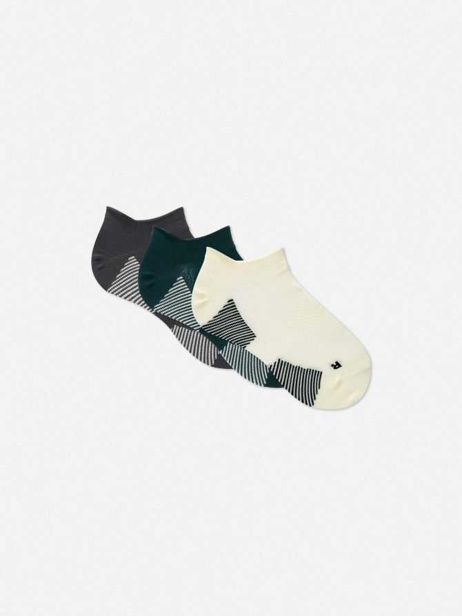3-Pack Blister Resistant Sneaker Socks
