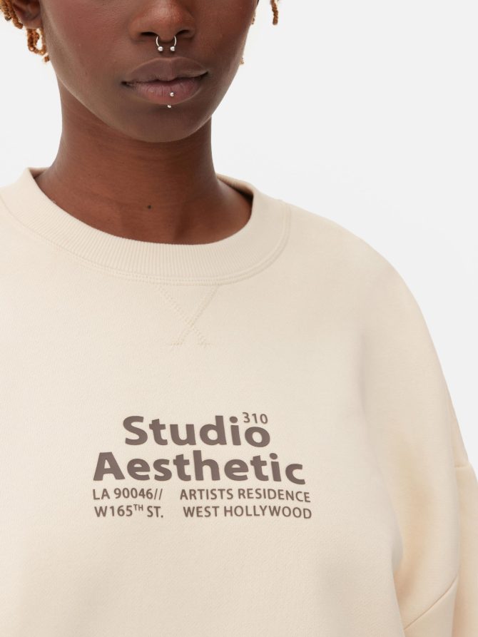 Graphic Relaxed Fit Sweatshirt - Image 3