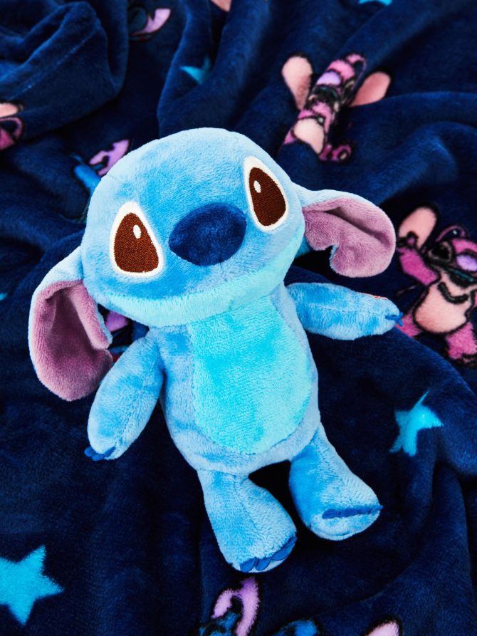 Disney's Lilo and Stitch Plush Toy and Blanket Set - Image 2
