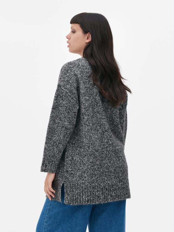 V-Neck Textured Cardigan - Image 4