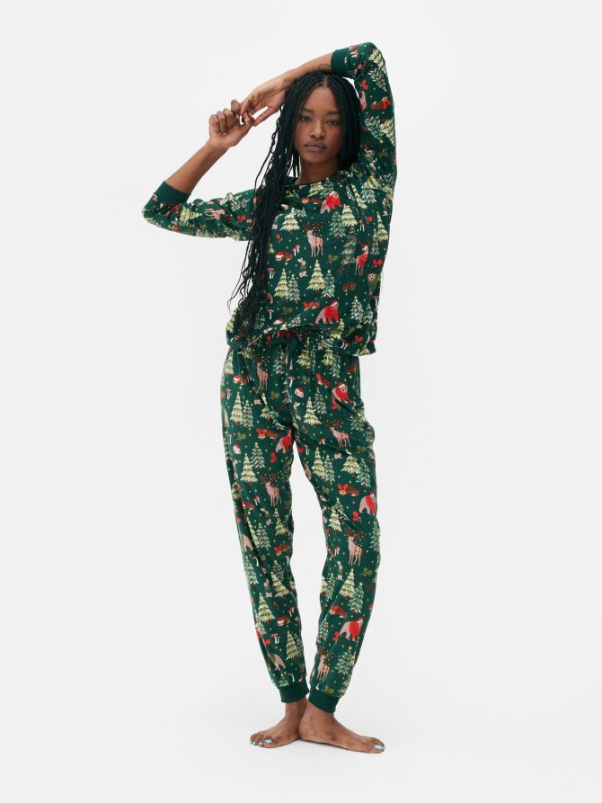Women's Woodland Print Christmas Family Pajamas