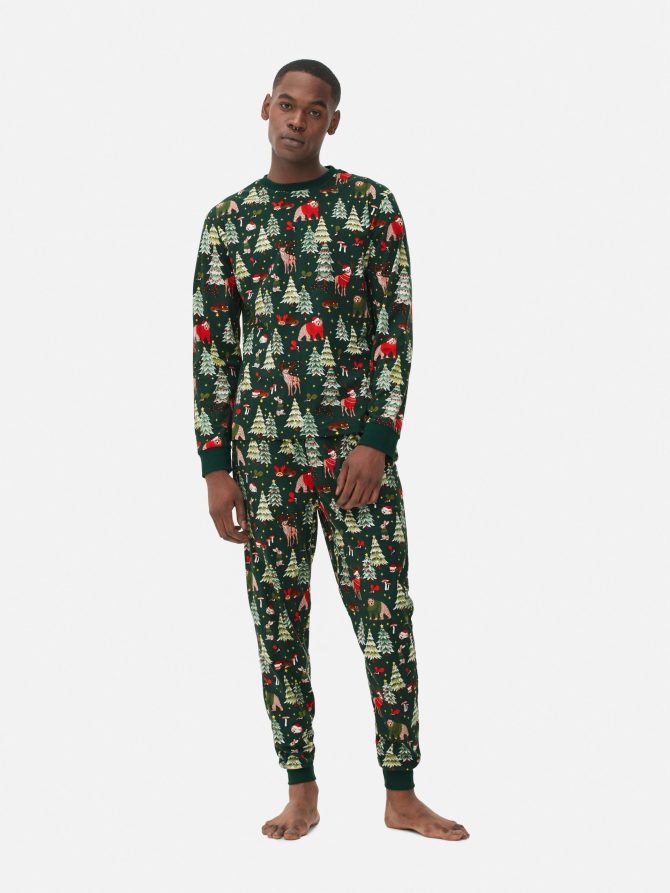 Men's Woodland Print Christmas Family Pajamas - Image 2