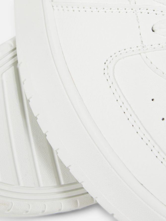 Sporty Low Tops - Image 5