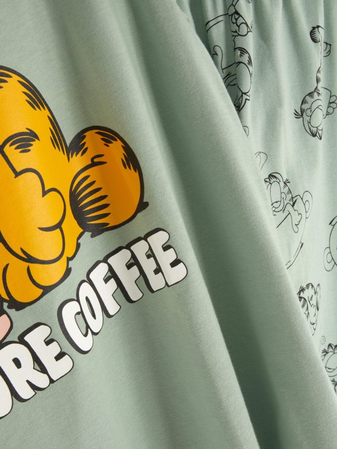 Garfield Graphic Pajamas - Image 2