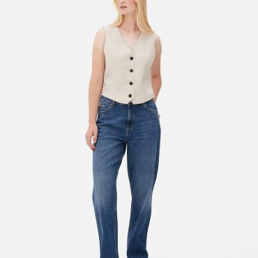 Straight Leg Jeans