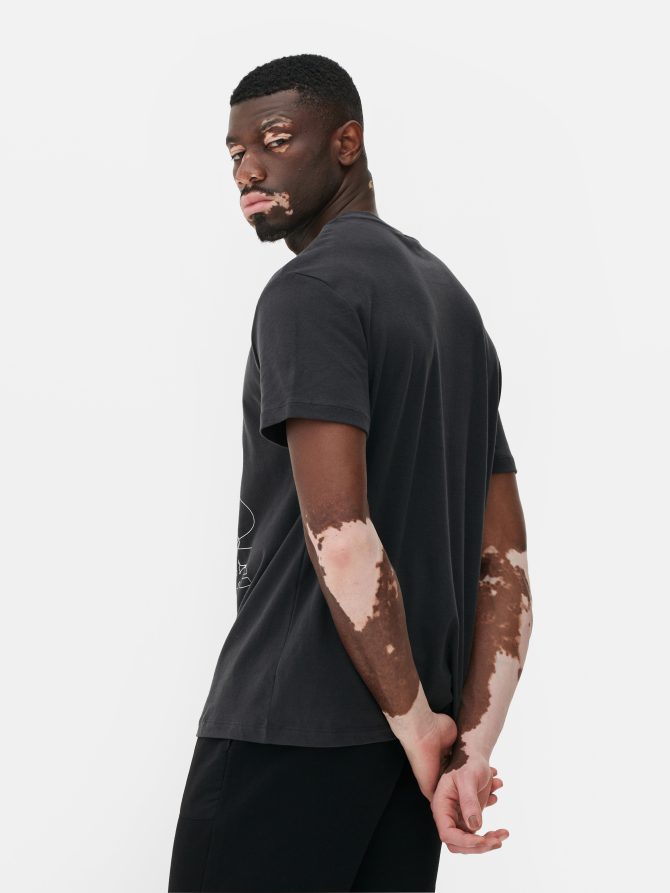 Tupac Short Sleeve Graphic T-Shirt - Image 4