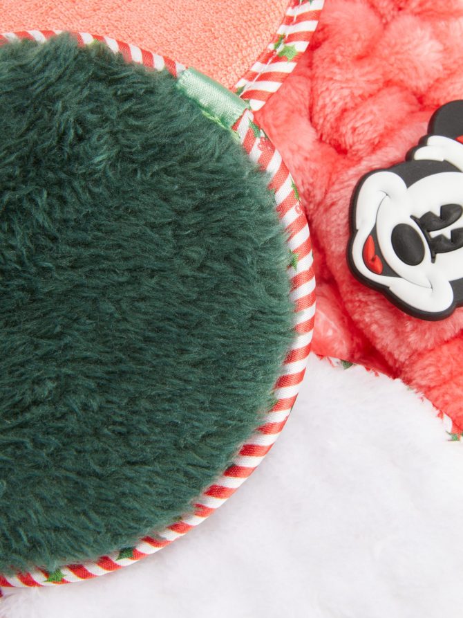 Disney’s Mickey Mouse Christmas Cleansing Set - Image 2