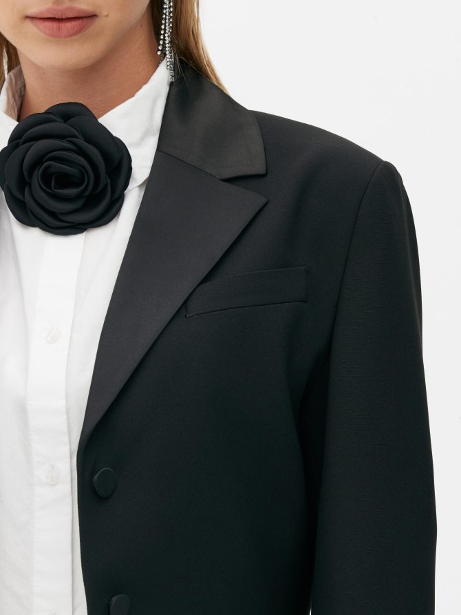 Rita Ora Cropped Tuxedo Blazer - Image 3