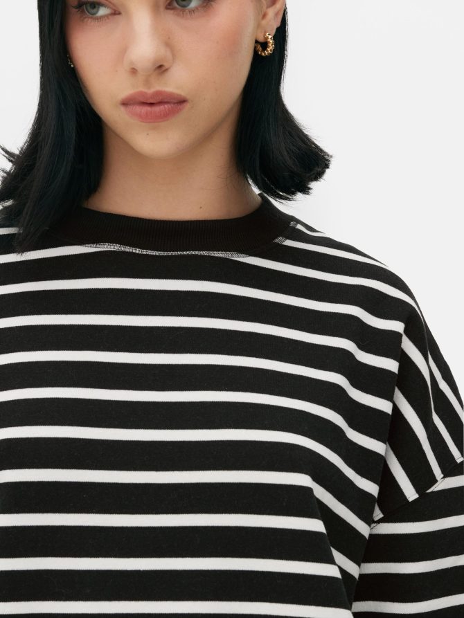 Oversized Crew Neck Sweatshirt - Image 3