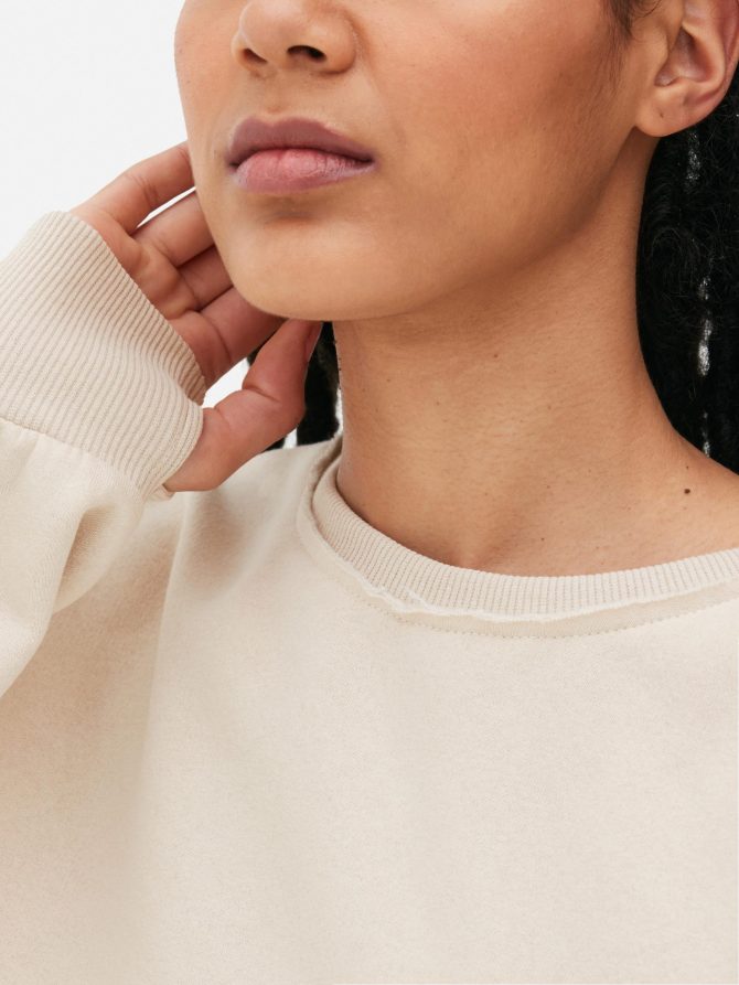 Exposed Hem Cropped Crew Sweatshirt - Image 3
