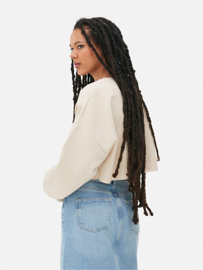 Exposed Hem Cropped Crew Sweatshirt - Image 4