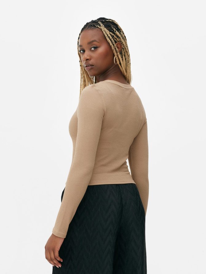 Scoop Neck Long Sleeve Crop Top - Image 4