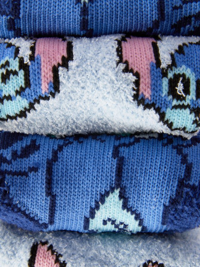 2-Pack Men's Disney's Lilo and Stitch Fluffy Holiday Socks - Image 2