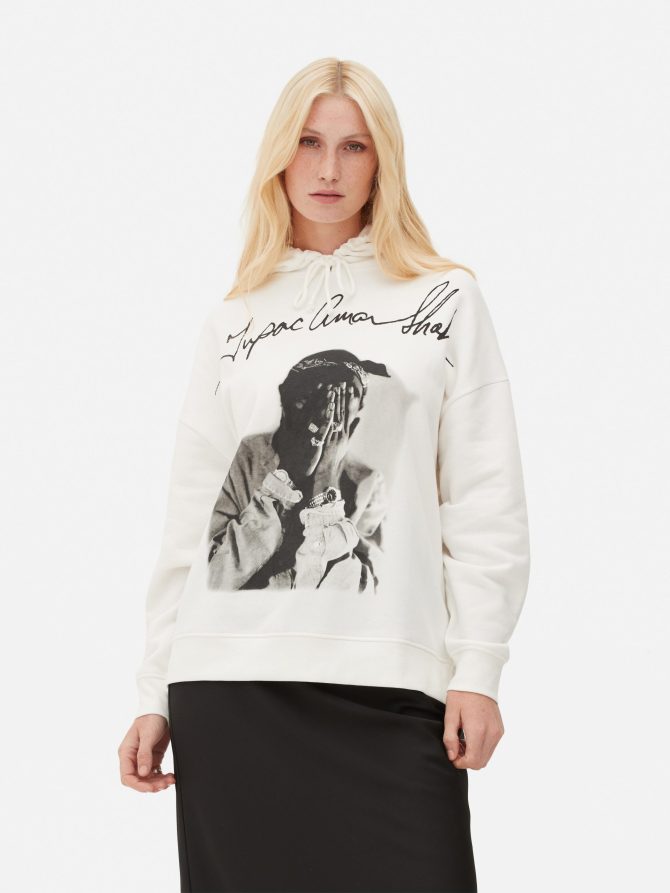 Tupac Graphic Print Hoodie - Image 2