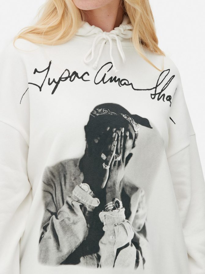 Tupac Graphic Print Hoodie - Image 3