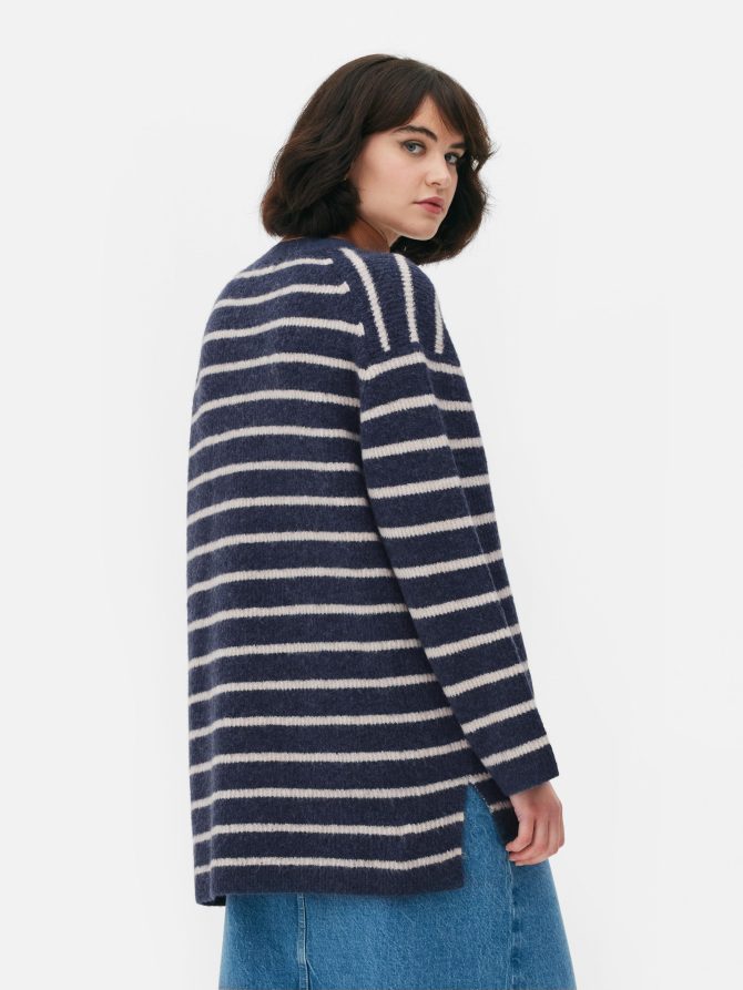 V-Neck Striped Cardigan - Image 4