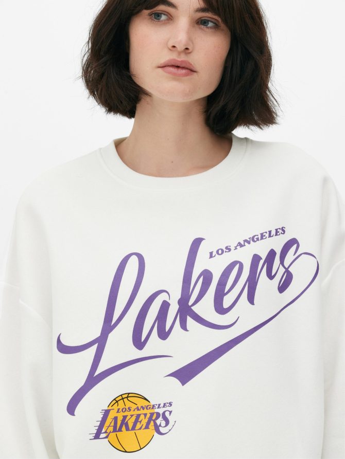 NBA Los Angeles Lakers Sweatshirt - Image 3