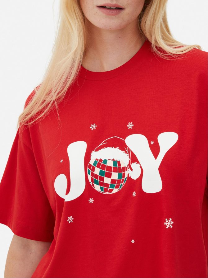 Oversized Christmas T-Shirt - Image 3