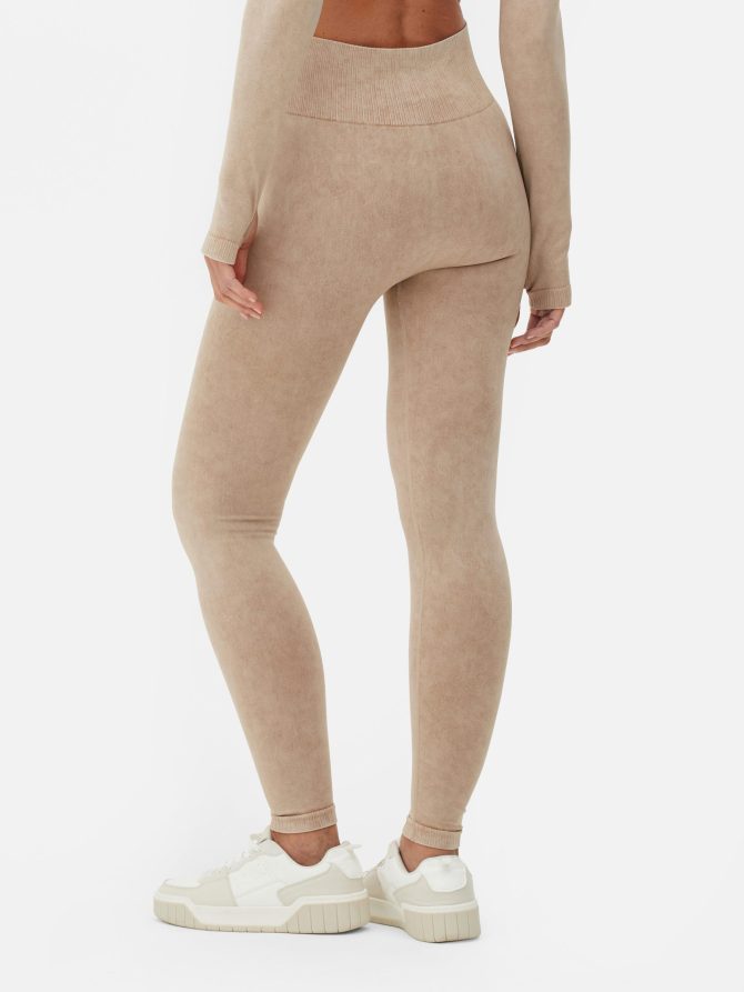 Seam Free Performance Leggings - Image 4