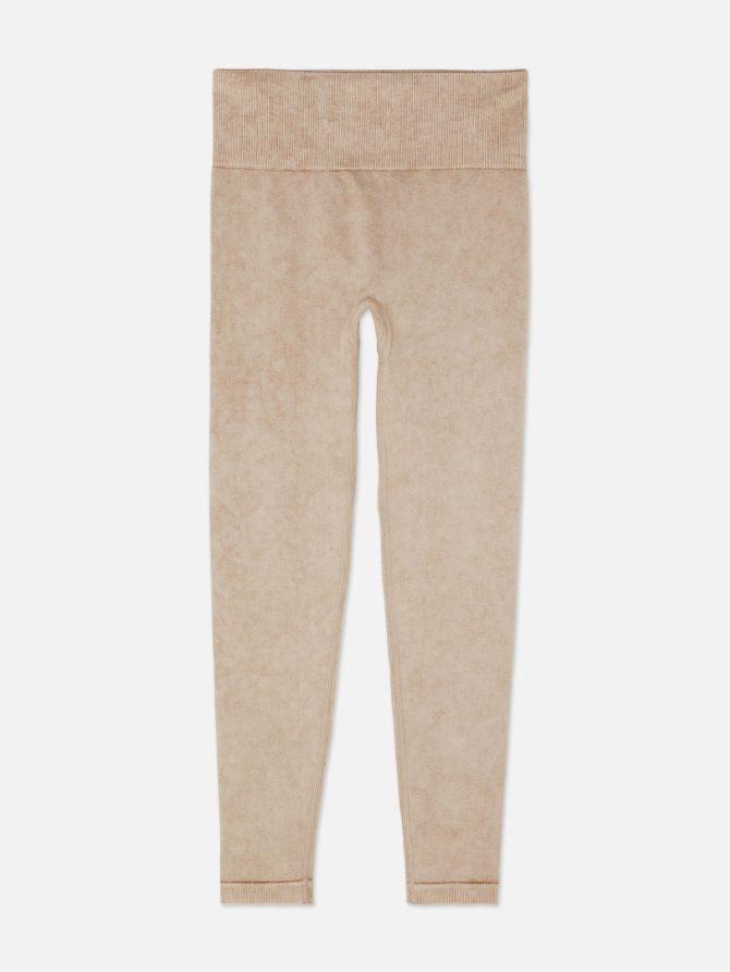Seam Free Performance Leggings - Image 5