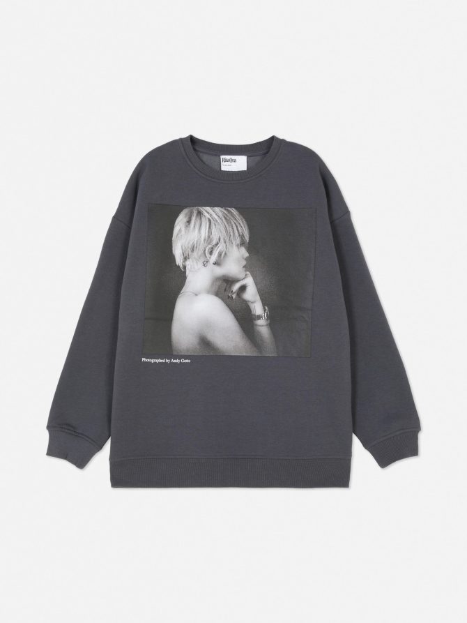 Rita Ora Oversized Sweatshirt - Image 5