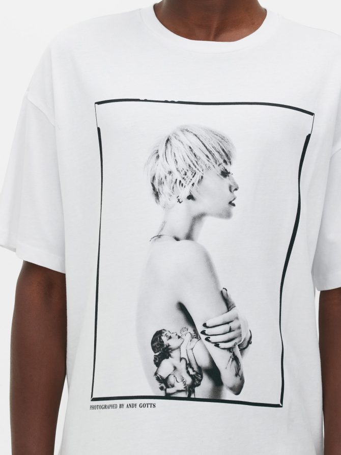 Rita Ora Oversized Print T-Shirt - Image 3