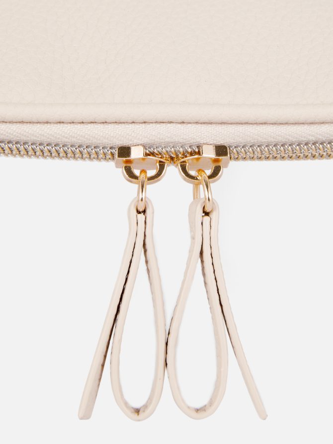 Clear/Faux Leather Hanging Toiletry Bag - Image 3