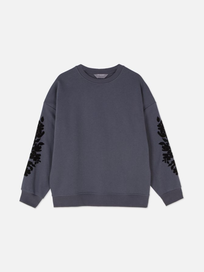 Velvet Floral Detail Oversized Sweatshirt - Image 5