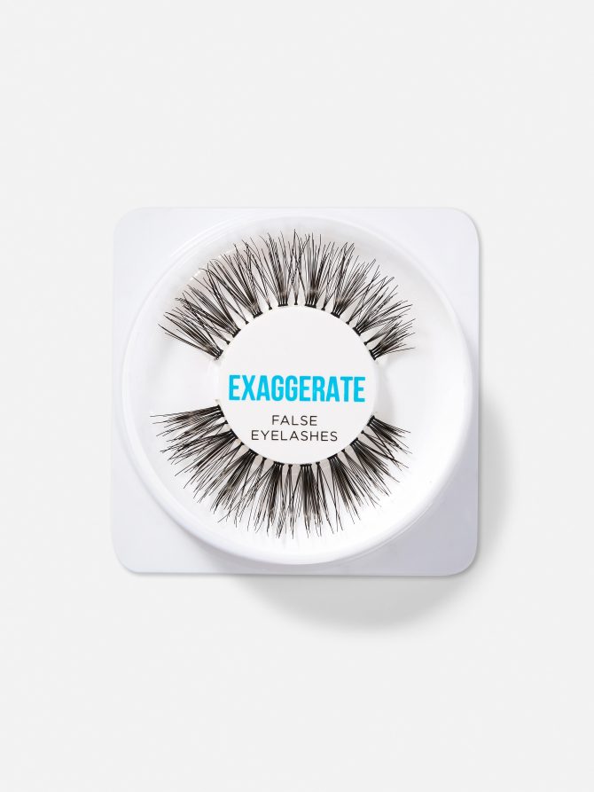 Exaggerate False Eyelashes